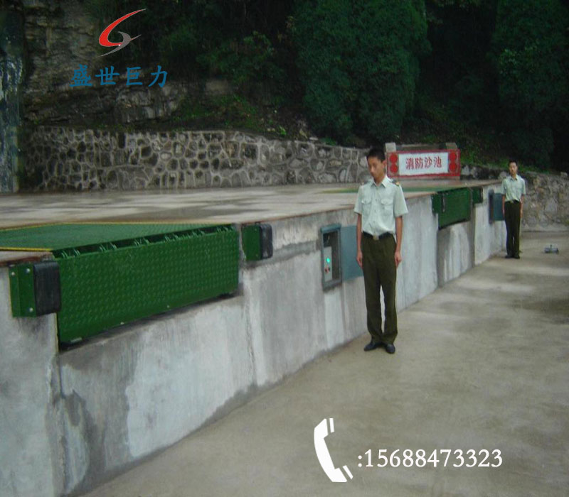 多台起落平台利用于消防重地